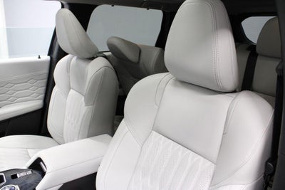 2026 Mitsubishi Outlander Plug-In Hybrid SEL