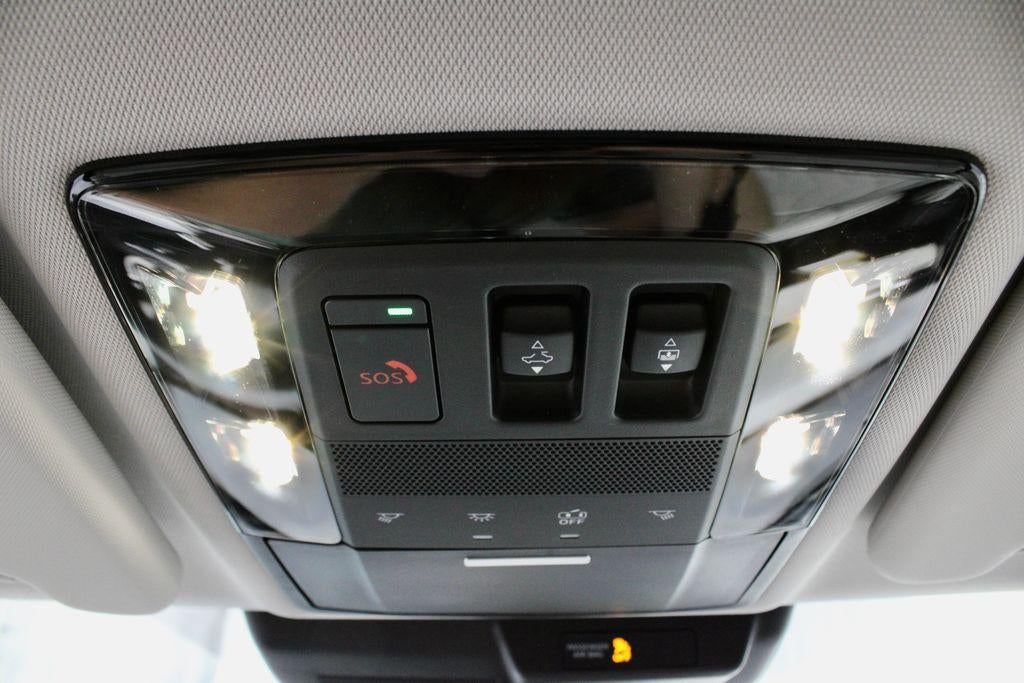 2026 Mitsubishi Outlander Plug-In Hybrid SEL