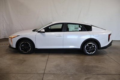 2027 Kia K4 EX