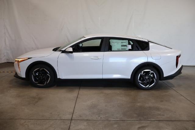 2027 Kia K4 EX