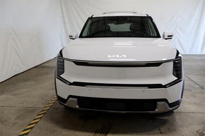 2026 Kia EV9 Light Long Range