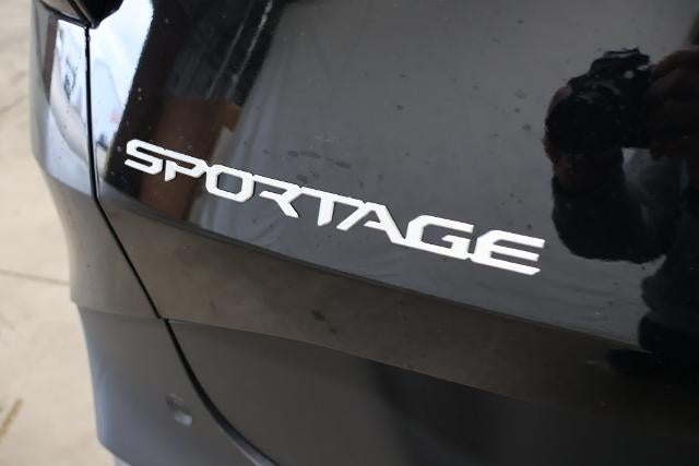 2027 Kia Sportage EX