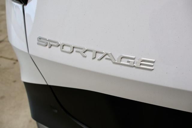 2027 Kia Sportage EX