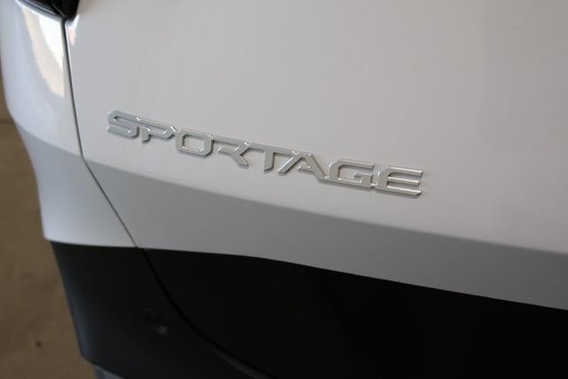 2027 Kia Sportage EX