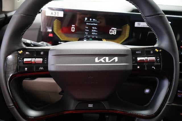 2027 Kia Carnival LXS