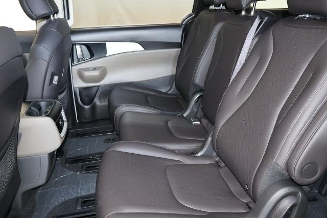 2027 Kia Carnival LXS