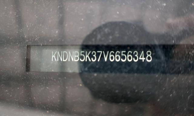 2027 Kia Carnival LXS