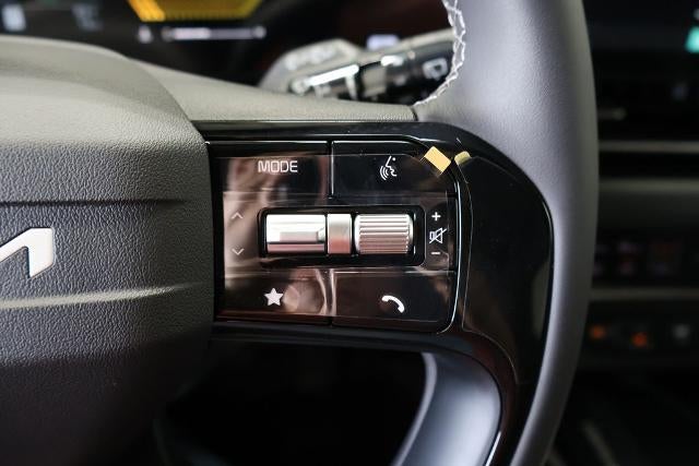 2027 Kia Carnival LXS