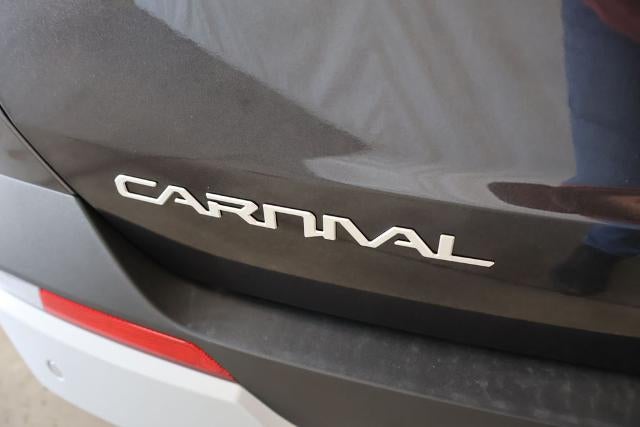 2027 Kia Carnival LXS