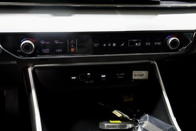 2026 Kia Carnival Hybrid LXS