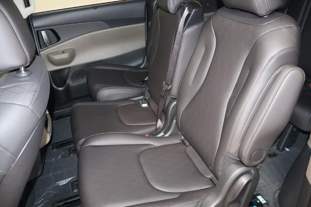 2027 Kia Carnival EX
