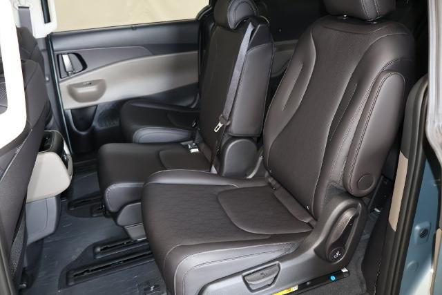 2027 Kia Carnival Hybrid EX