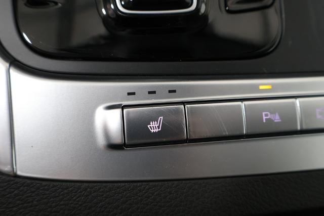 2027 Kia Carnival Hybrid EX