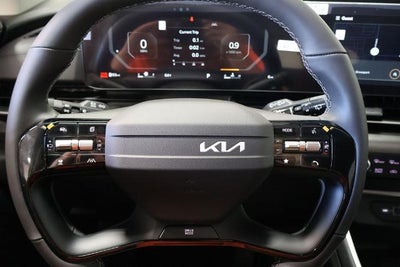 2027 Kia Carnival SX