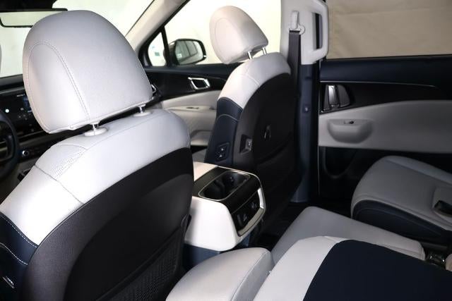 2027 Kia Carnival SX Prestige