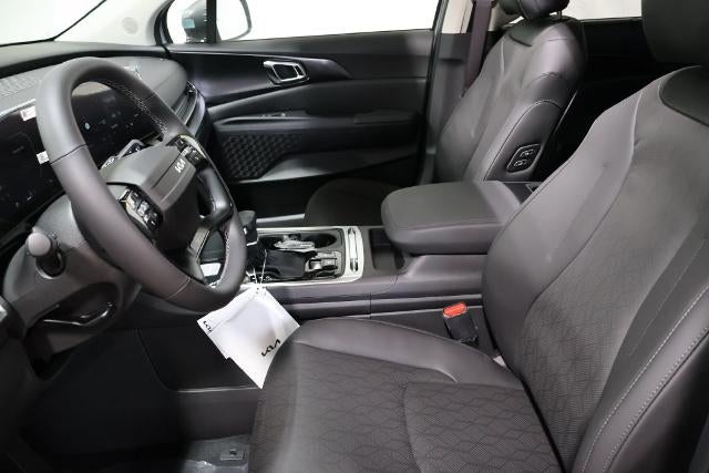 2027 Kia Carnival SX
