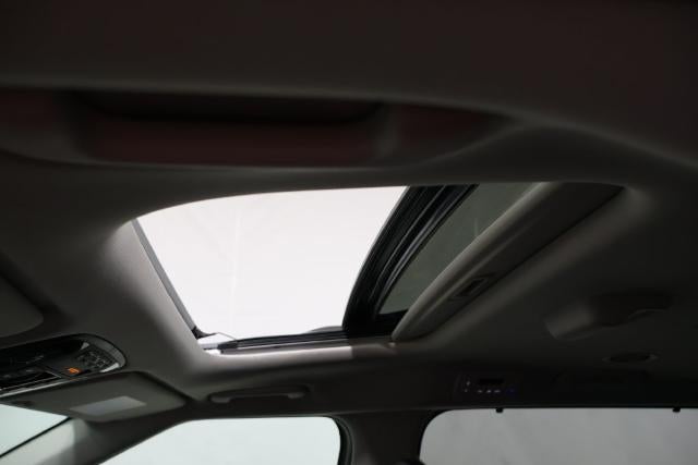 2027 Kia Carnival SX
