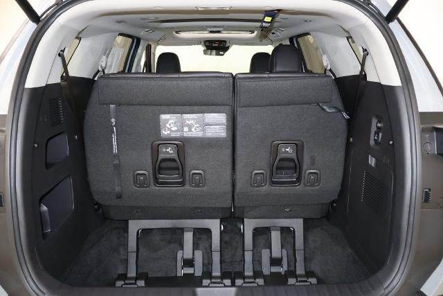 2027 Kia Carnival SX