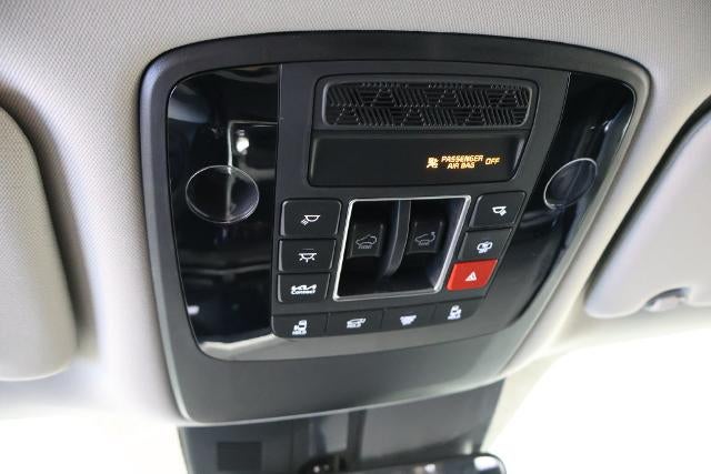 2027 Kia Carnival SX