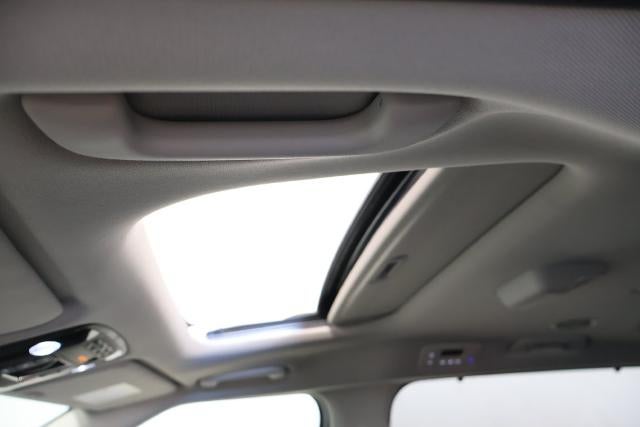 2027 Kia Carnival SX
