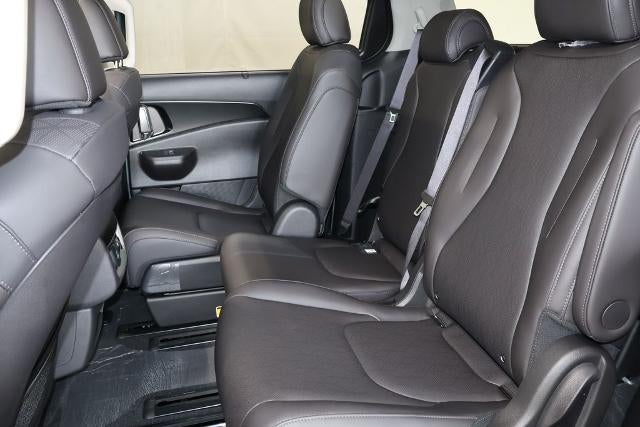 2027 Kia Carnival SX