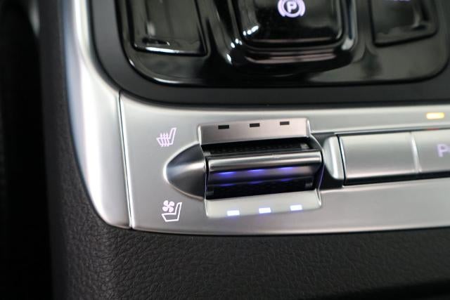 2027 Kia Carnival SX