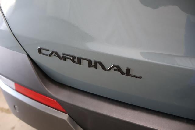 2027 Kia Carnival SX