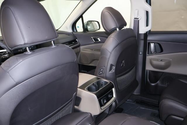 2027 Kia Carnival SX