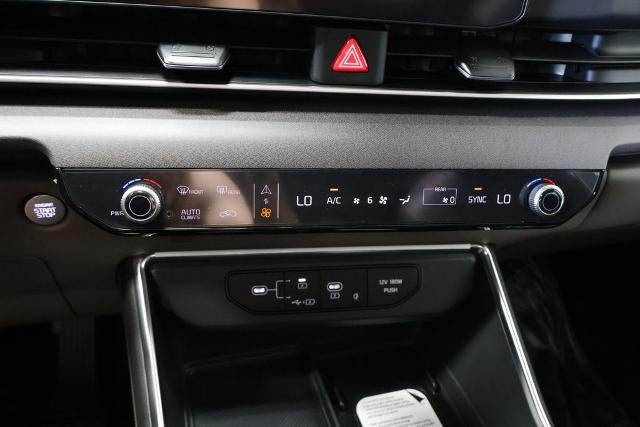 2027 Kia Carnival SX