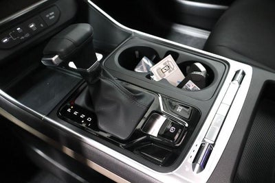 2027 Kia Carnival SX
