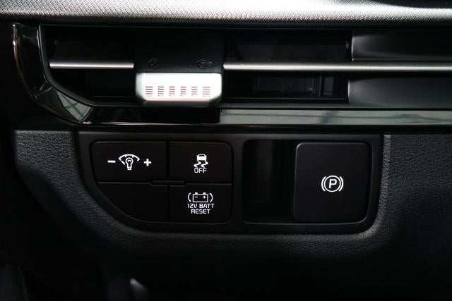 2027 Kia Sportage Hybrid LX