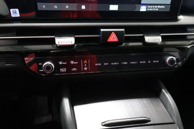 2027 Kia Sportage Hybrid LX