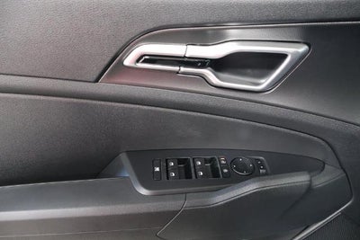 2027 Kia Sportage Hybrid LX