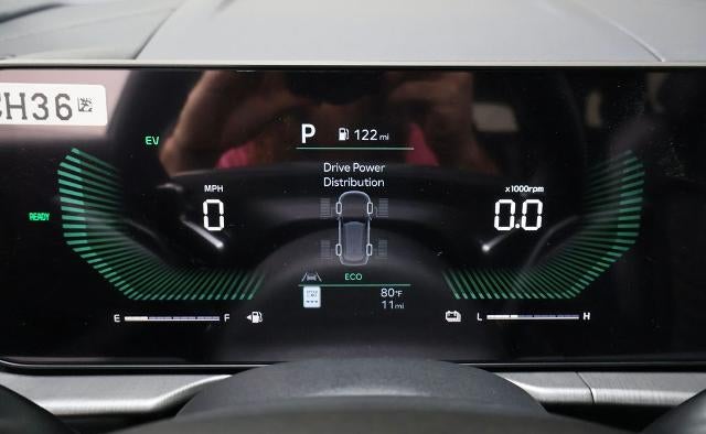 2027 Kia Sportage Hybrid X-Line