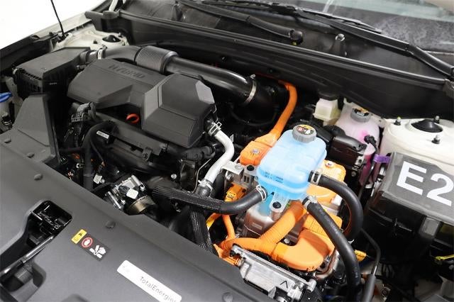 2025 Kia Sportage Plug-In Hybrid X-Line