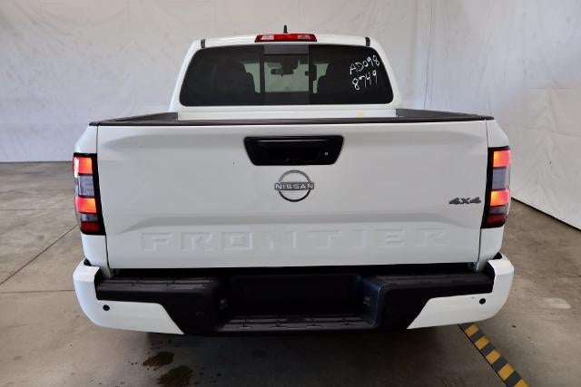 2027 Nissan Frontier SV