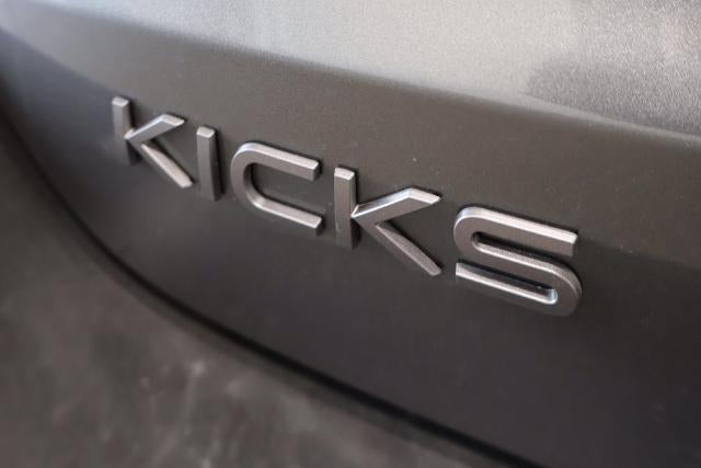 2027 Nissan Kicks SV