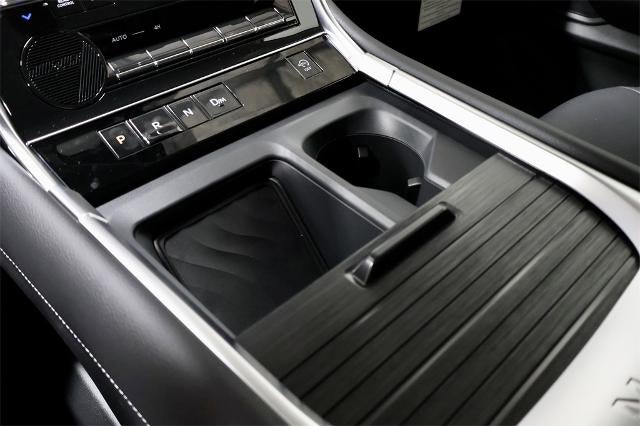 2025 Nissan Armada SV