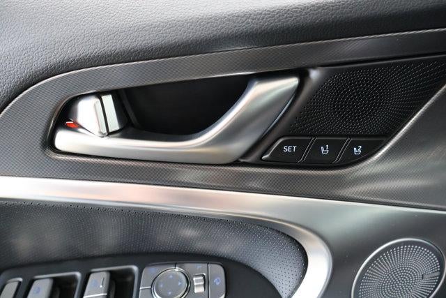 2027 Genesis G70 2.5T Sport Prestige