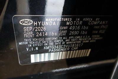 2027 Genesis G70 2.5T Sport Prestige