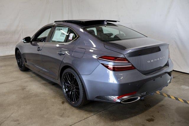 2027 Genesis G70 2.5T Prestige Graphite