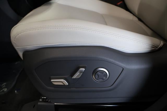2027 Hyundai SANTA FE HYBRID Limited 6P AWD