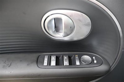 2026 Hyundai IONIQ 9 SE AWD