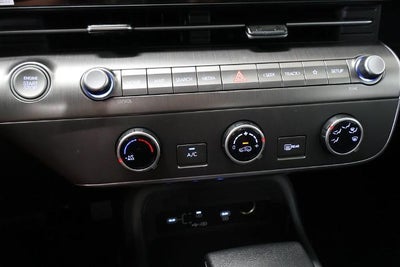 2026 Hyundai KONA SE FWD
