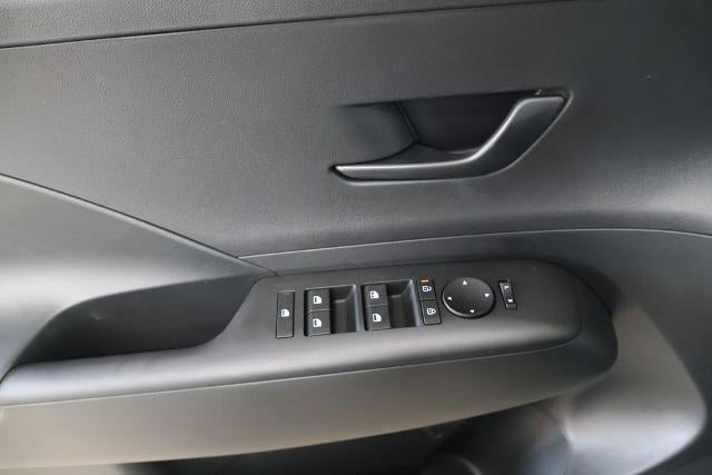 2027 Hyundai KONA SE AWD