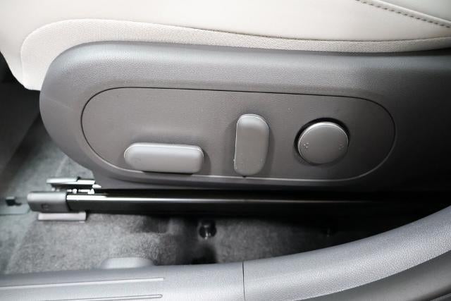 2026 Hyundai KONA SEL Premium FWD *Ltd Avail*