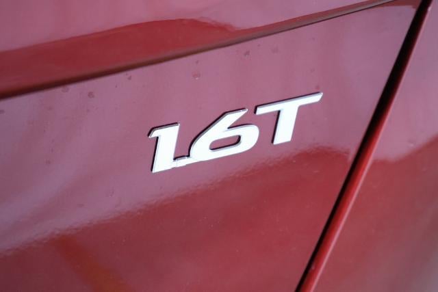 2026 Hyundai KONA SEL Premium FWD *Ltd Avail*