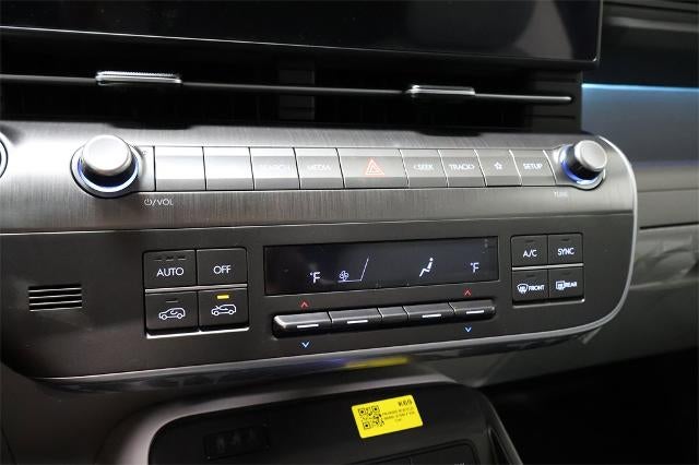 2026 Hyundai KONA Limited FWD *Ltd Avail*