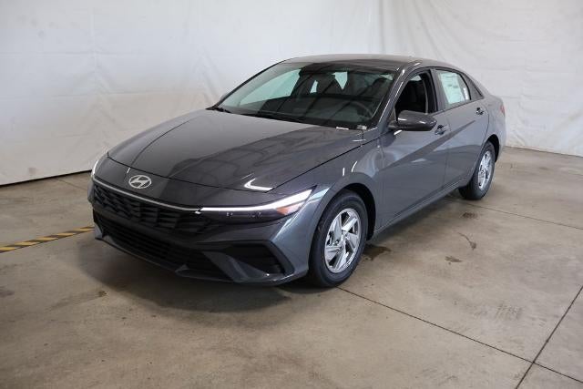 2026 Hyundai ELANTRA SE Sedan