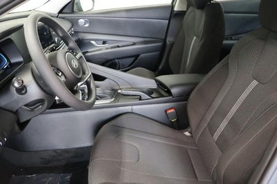 2026 Hyundai ELANTRA SE Sedan